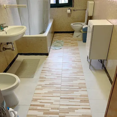 בית אירוח 旅途之家