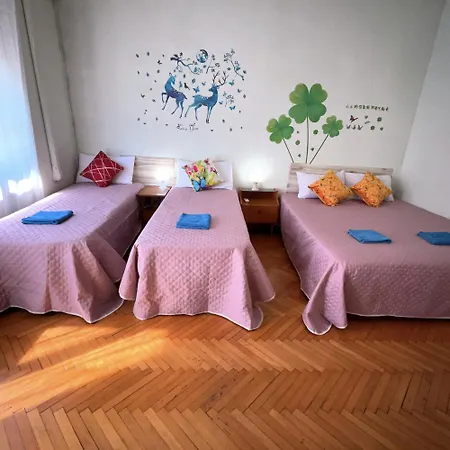Alloggio in famiglia 旅途之家 *